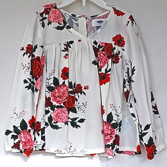 OLD NAVY | Flowy Long-sleeve Floral Top & Ballerina 24/7 Skinny Utility Jeggings - Picture 2 of 11